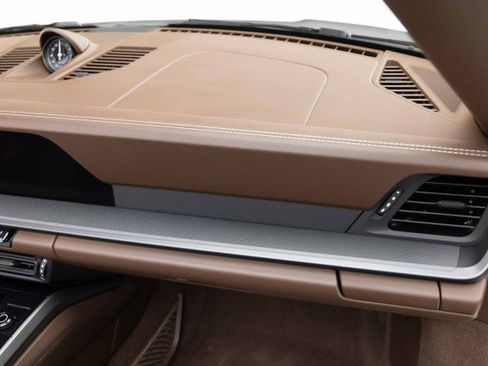 Used 2024 Porsche 911 Carrera image 24