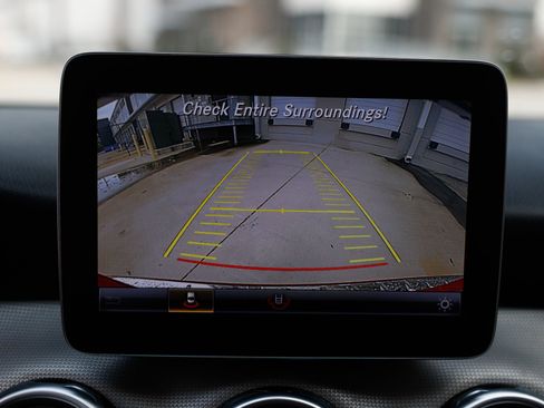 Used 2018 Mercedes-Benz GLA 250 image 39