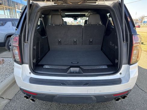 Certified 2023 Chevrolet Suburban High Country image 22