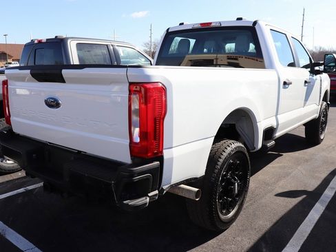 Used 2025 Ford F250 XL w/ Snow Plow/Camper Package image 6