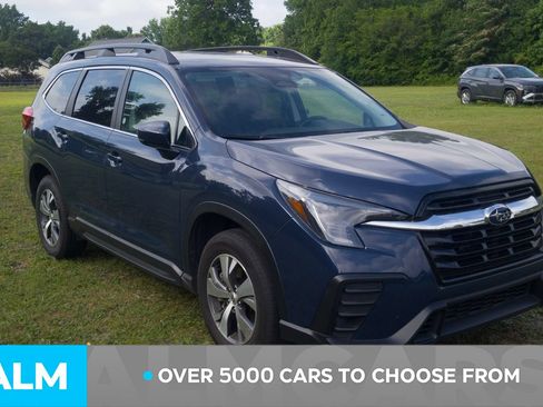 Used 2025 Subaru Ascent Premium AWD/4WD image 3
