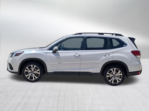 Used 2024 Subaru Forester Limited AWD/4WD image 3