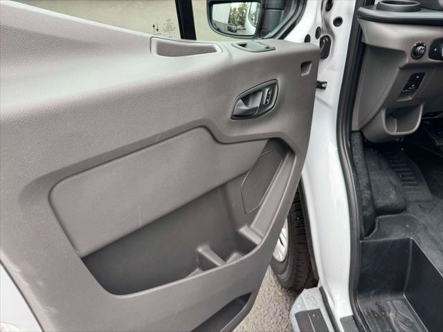 Used 2025 Ford Transit 250 Low Roof w/ Exterior Upgrade Package RWD image 16
