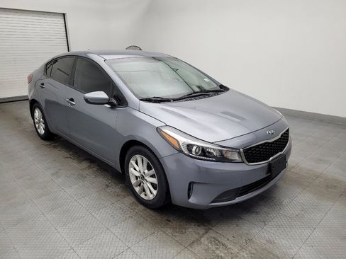 Used 2017 Kia Forte S image 13