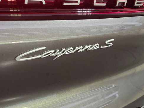 Certified 2026 Porsche Cayenne S AWD/4WD image 15