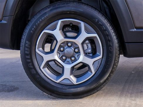 Used 2022 Jeep Compass Trailhawk w/ Trailer Tow Group image 9