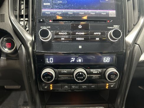 Used 2022 Subaru Ascent Onyx Edition image 12