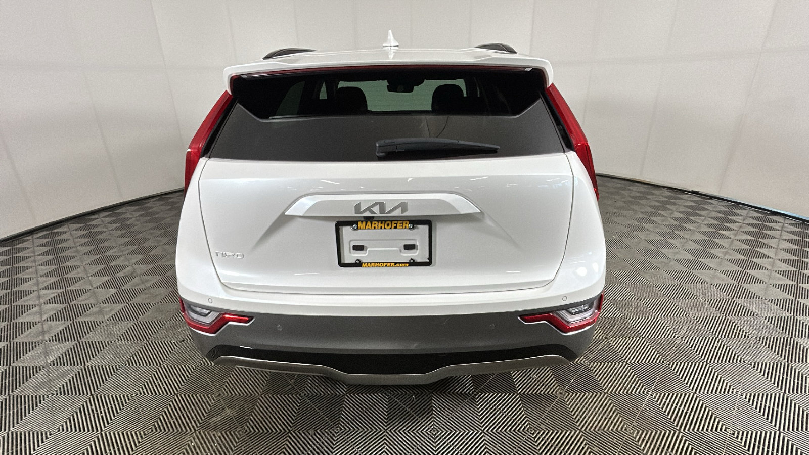 Used 2024 Kia Niro Wave w/ Wave Preserve Package FWD image 4