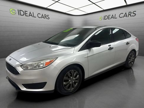 Used 2016 Ford Focus S FWD image 1