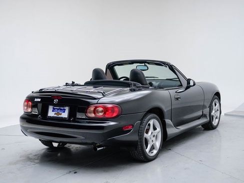 Used 2003 MAZDA MX-5 Miata image 6