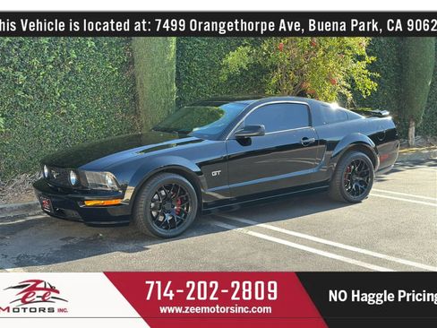 Used 2006 Ford Mustang GT RWD image 12