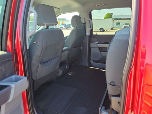 Used 2024 Ford F150 XLT AWD/4WD image 12
