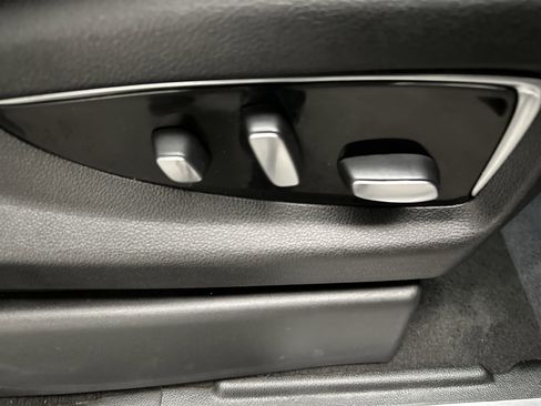 Used 2019 Cadillac Escalade Premium Luxury w/ LPO, Radiant Package image 29