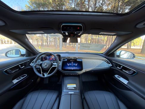 New 2026 Mercedes-Benz E 350 Sedan image 2