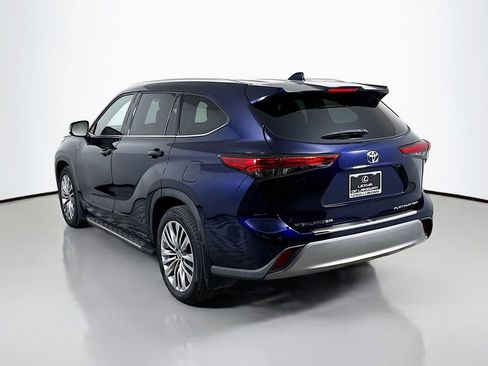 Used 2022 Toyota Highlander Platinum image 7
