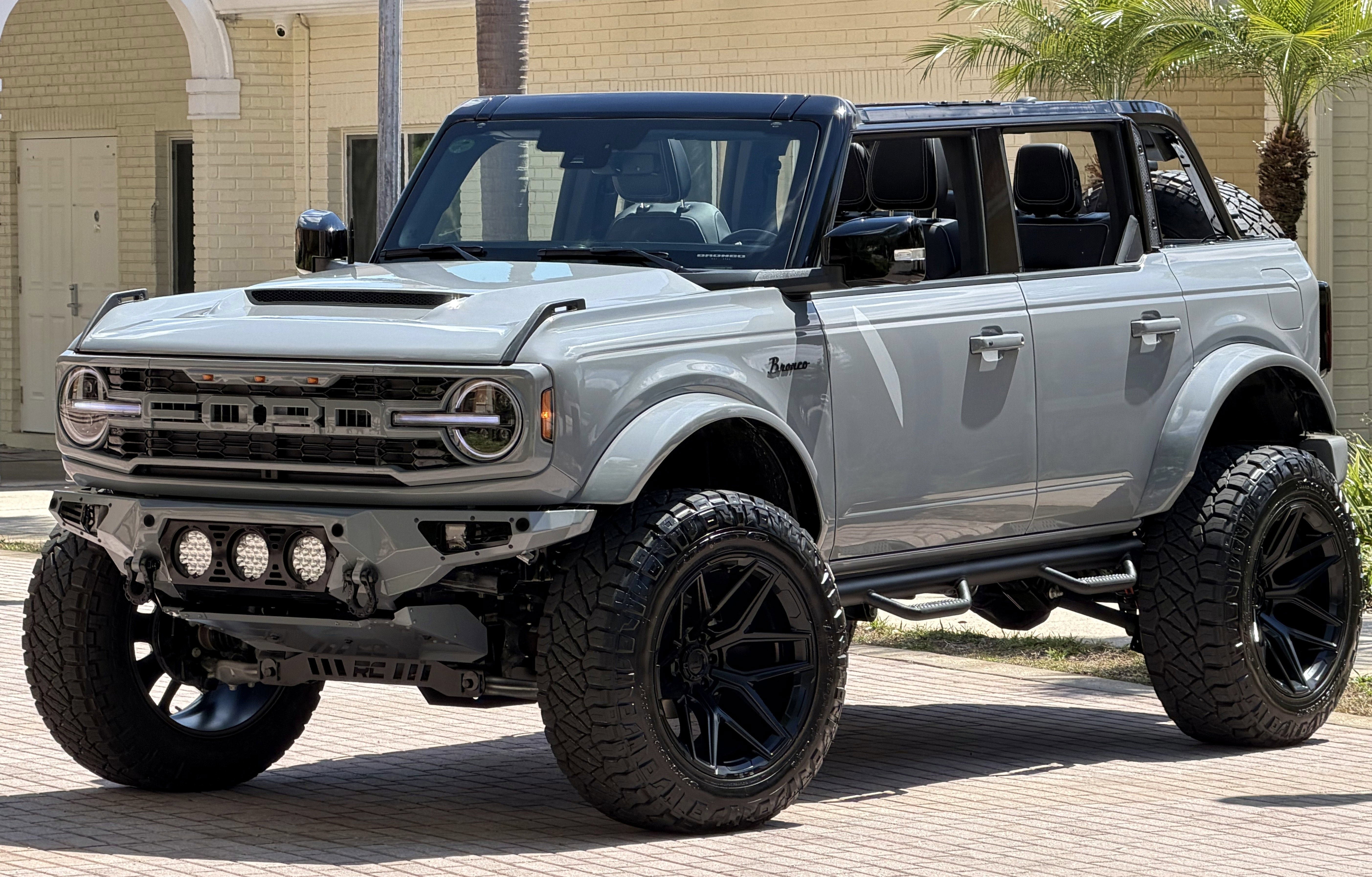 Used 2026 Ford Bronco Outer Banks AWD/4WD image 13