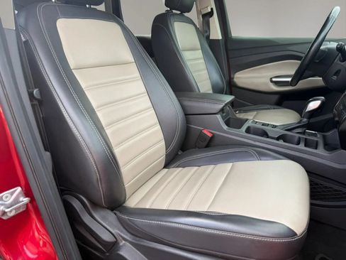 Used 2019 Ford Escape SEL AWD/4WD image 23