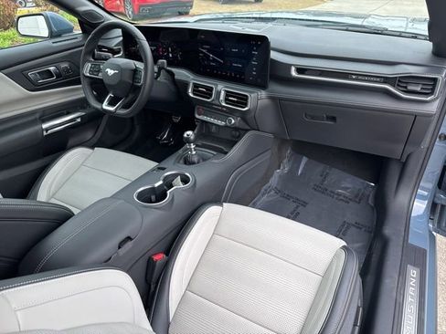 Used 2024 Ford Mustang GT Premium image 21