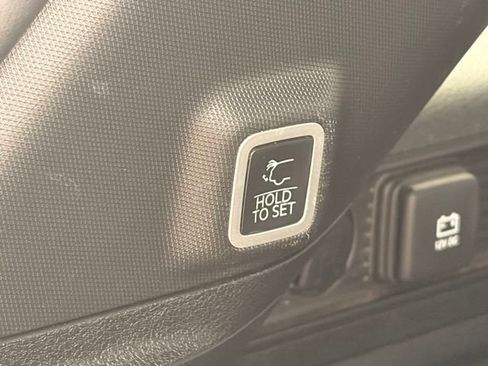 Certified 2024 Jeep Grand Cherokee Limited 4xe AWD/4WD image 12