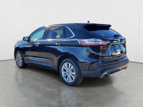 Used 2024 Ford Edge Titanium image 5