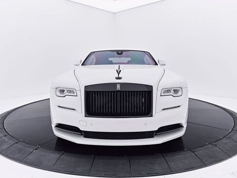 Used 2018 Rolls-Royce Wraith RWD image 20
