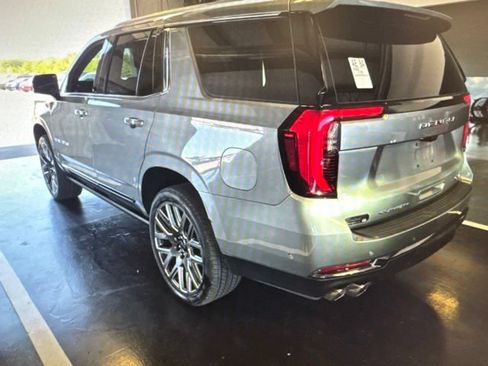 Used 2026 GMC Yukon Denali Ultimate AWD/4WD image 4