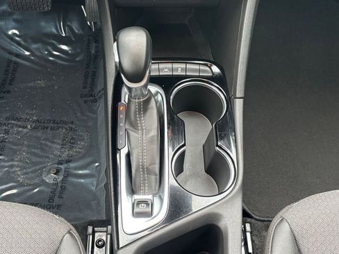 Used 2025 Buick Encore GX Preferred image 37