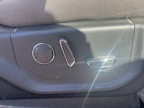 Used 2018 Ford F150 XLT w/ Equipment Group 302A Luxury image 26