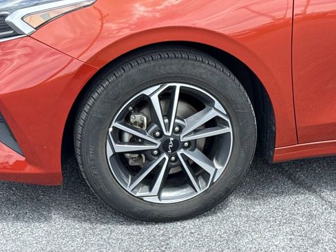 Used 2023 Kia Forte LXS FWD image 7