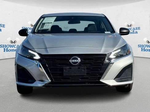 Used 2024 Nissan Altima 2.5 SV image 6