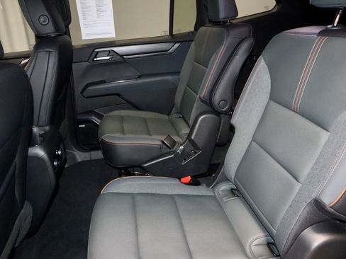 Used 2024 GMC Acadia AT4 w/ Super Cruise Package AWD/4WD image 22