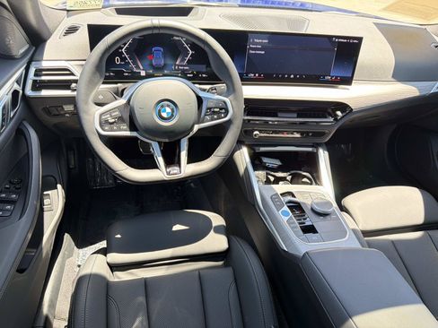 Used 2025 BMW i4 eDrive40 RWD image 7