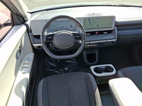 Used 2024 Hyundai Ioniq 5 SE image 14
