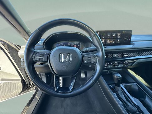Used 2023 Honda Accord Sport image 10
