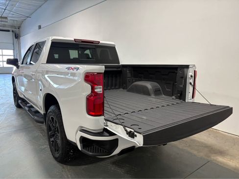 Certified 2025 Chevrolet Silverado 1500 RST w/ Rally Edition image 4