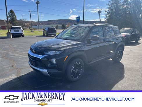 Certified 2022 Chevrolet TrailBlazer LT w/ Driver Confidence Package image 1