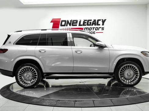 Used 2026 Mercedes-Benz Maybach GLS 600 4MATIC image 7