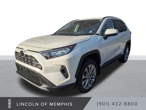 Used 2021 Toyota RAV4 Limited image 1