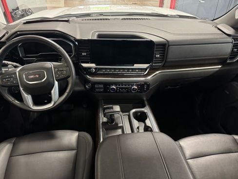 Used 2023 GMC Sierra 1500 Elevation w/ Elevation Premium Package AWD/4WD image 14