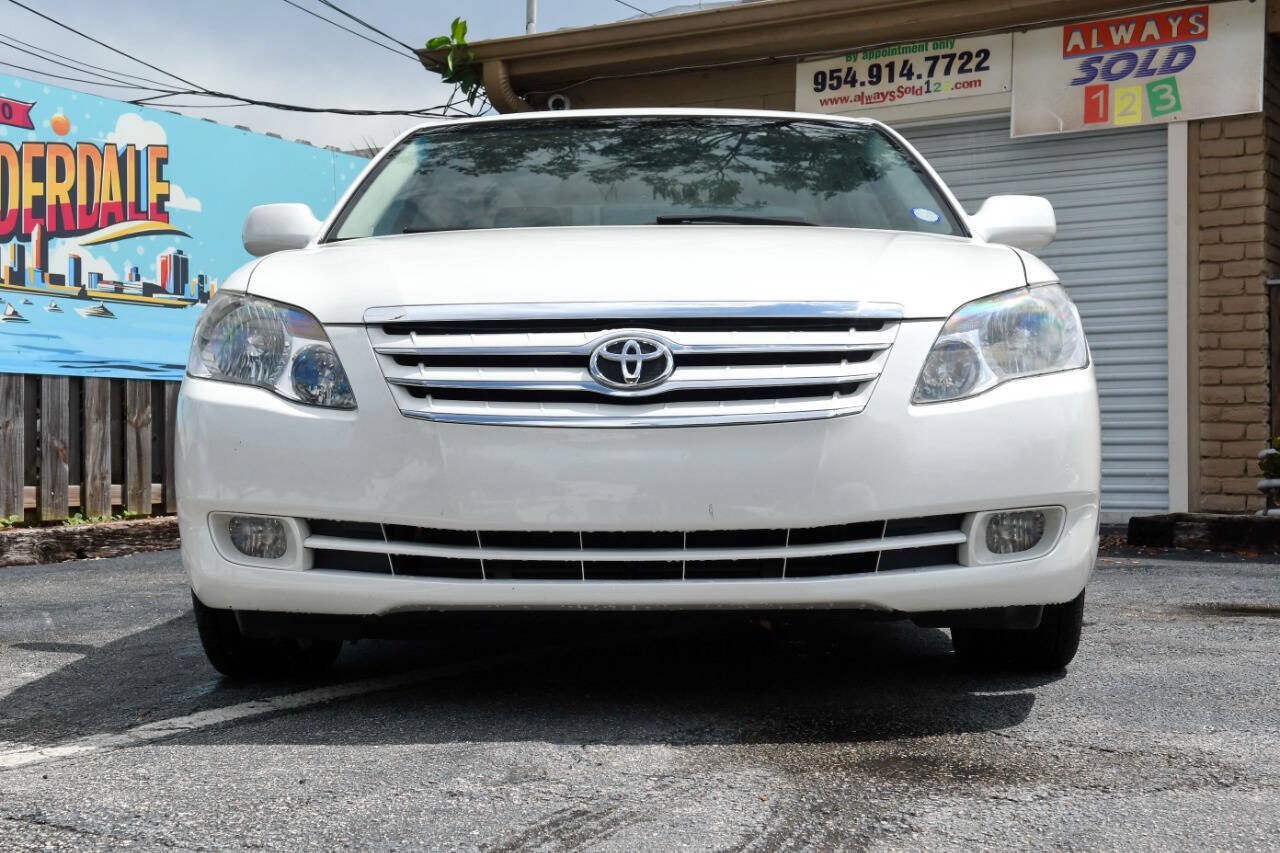 Used 2007 Toyota Avalon Touring FWD image 3