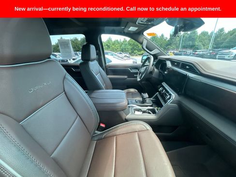 Used 2026 GMC Sierra 1500 Denali AWD/4WD image 10