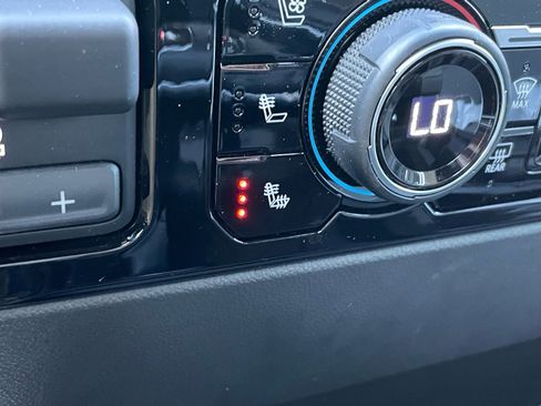 Used 2024 Chevrolet Silverado 1500 ZR2 image 7