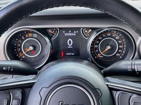 Used 2022 Jeep Gladiator Sport AWD/4WD image 12