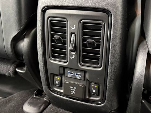 Used 2024 Dodge Durango R/T AWD/4WD image 36