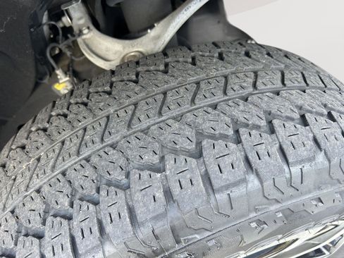 Used 2024 Chevrolet Silverado 1500 LT Trail Boss w/ Convenience Package II image 27