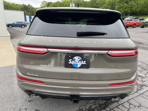 New 2025 Lincoln Corsair Reserve w/ Equipment Group 202A AWD/4WD image 8