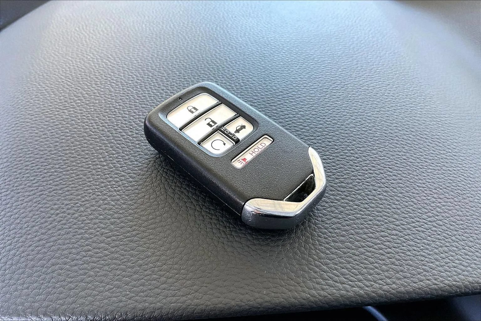 Used 2021 Honda Accord Touring image 32
