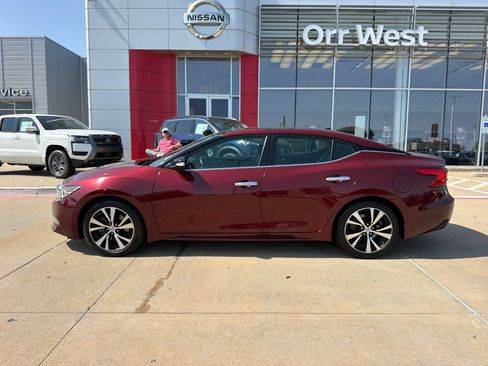 Used 2017 Nissan Maxima Platinum FWD image 2