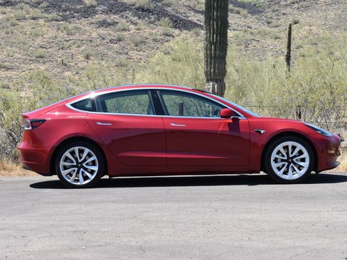 Used 2020 Tesla Model 3 Standard Range Plus image 7