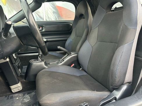 Used 2000 Toyota MR2 image 10